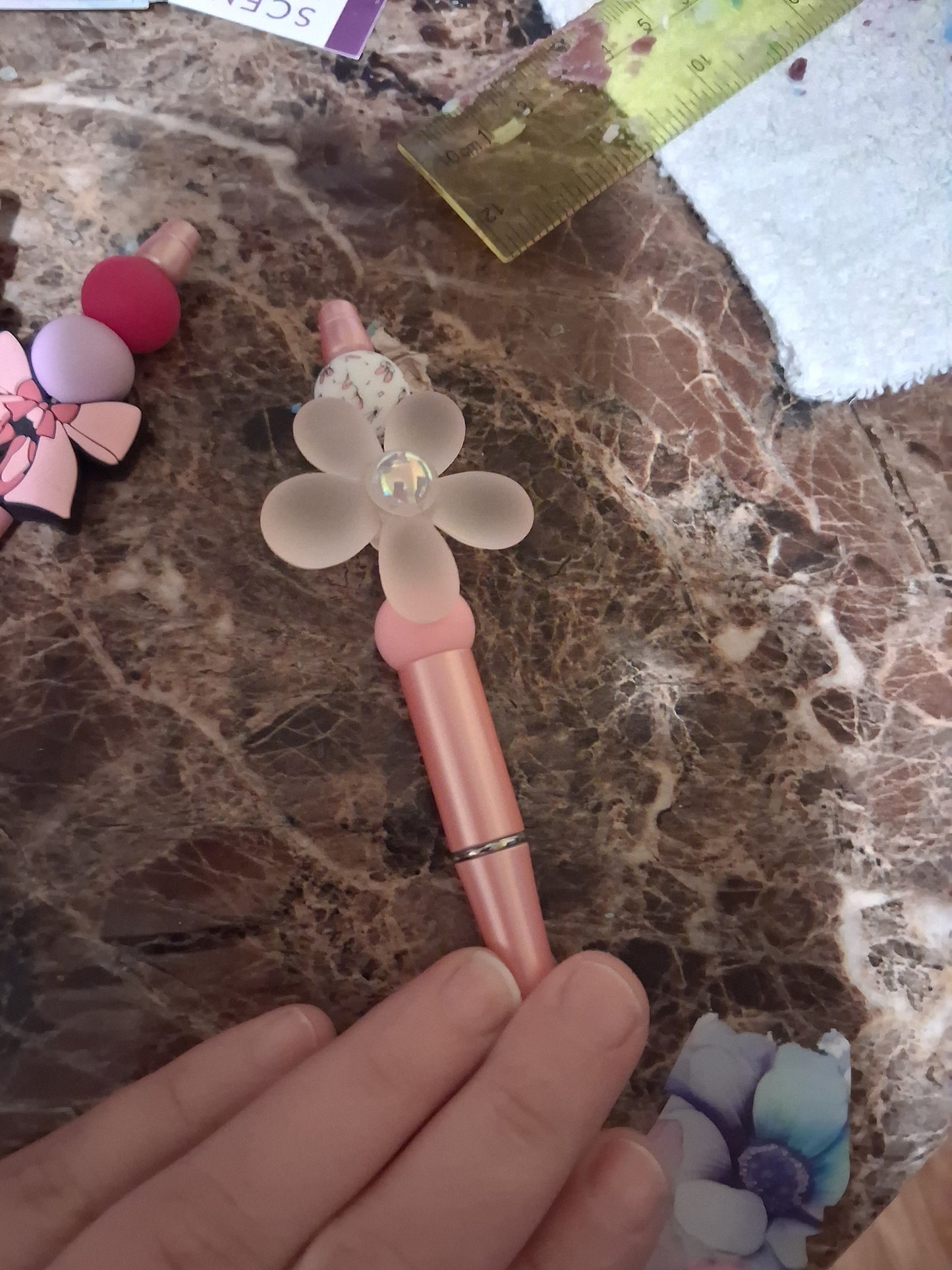Dance flowers pen