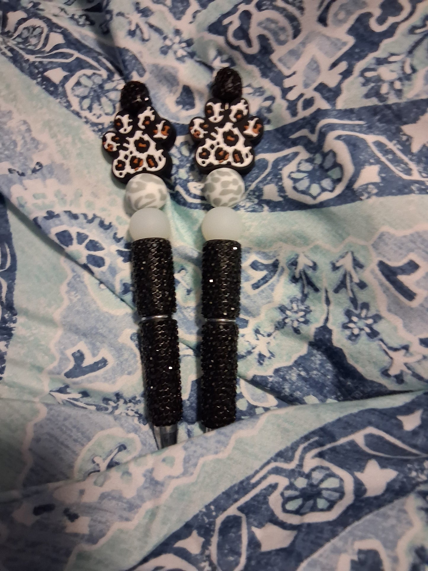 Cheetah print paw print pen